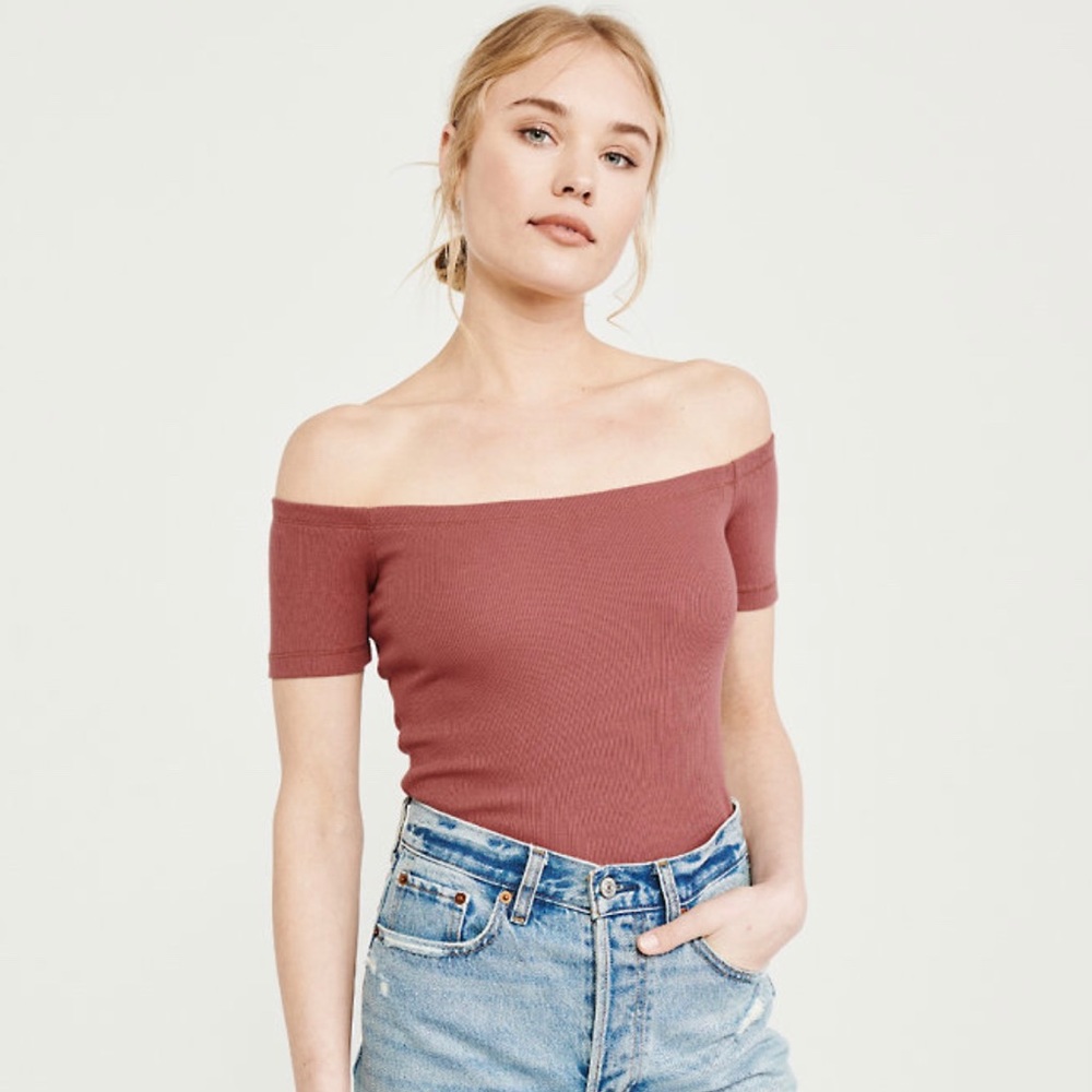 Abercrombie & Fitch Ribbed Off The Shoulder Top